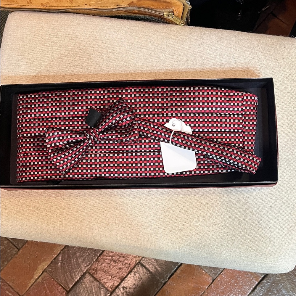 Bill Blass Blass 100% silk bowtie and cummerbund. Red, black and silver.